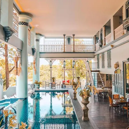 Hotel At Pingnakorn Huaykaew